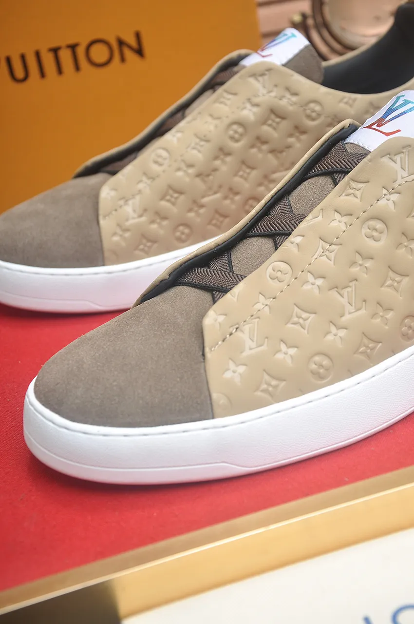Men's men's shoes💰460💶[LOUIS VUITTON] Same style as LV. Louis Vuitton official website [satisfied] original single hot model, LV original factory cowhide material 👑1:1 original plate, sheepskin lining, original foam outsole. Body accessories one-to-one mold opening 💪 Counter quality 🙏 Dear friends, if you are still worried about wearing matching shoes 💋, then these shoes are your best choice 🎁🎁! 38-44
